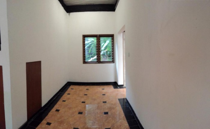 Rumah disewakan di Meadow Green Lippo Cikarang